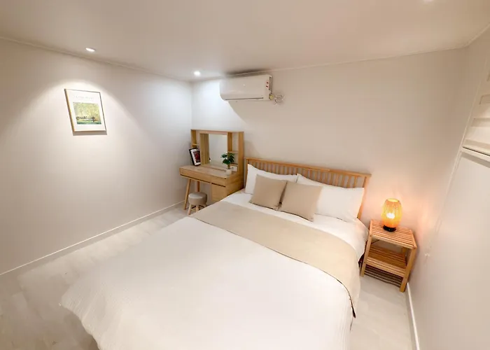 Raon Kondae Hub Villa