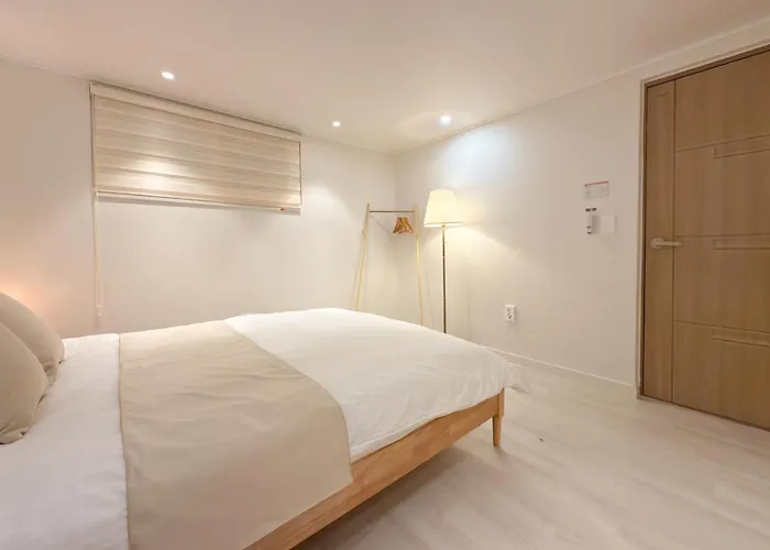 Raon Kondae Hub Villa